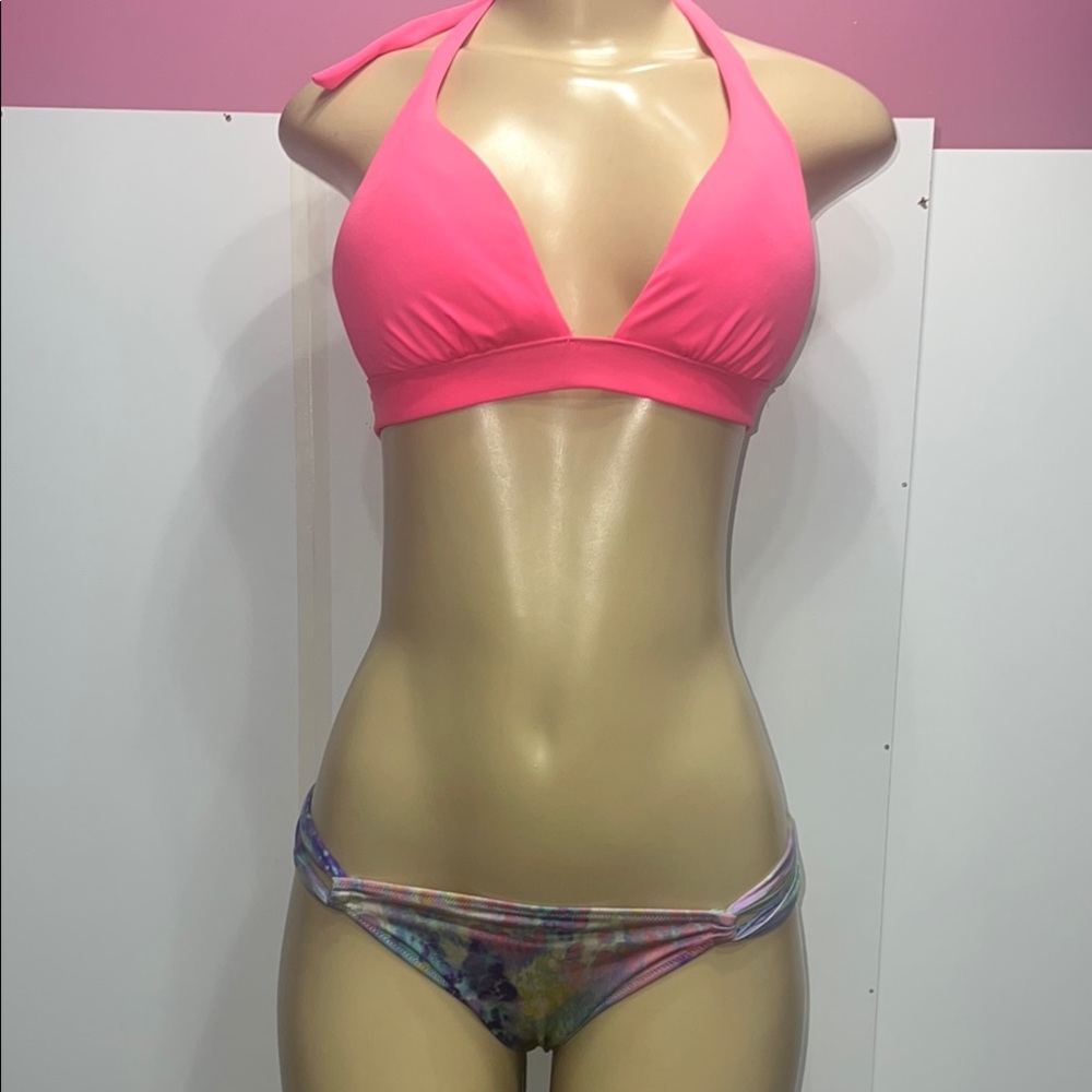 Victoria's Secret‎ Pink Bikini Set with Floral Bottom zs M